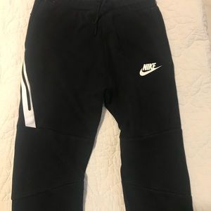 Big Kids’ Nike Sweatpants